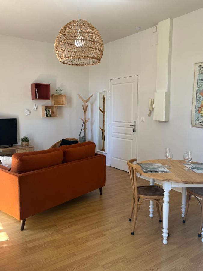 Appartement Calme Avec Balcons & Vue Sur Thermes Vichy Exterior photo